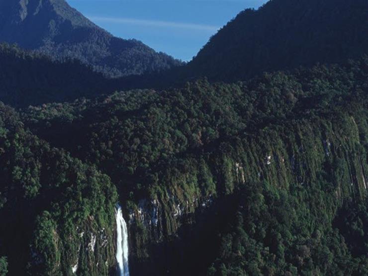 1-hindenburg-wall-papua-new-guinea