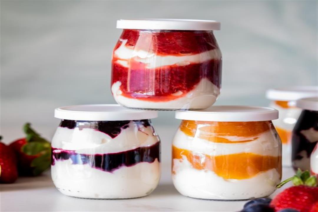 easy-breakfast-yogurt-and-fruit-cups-1