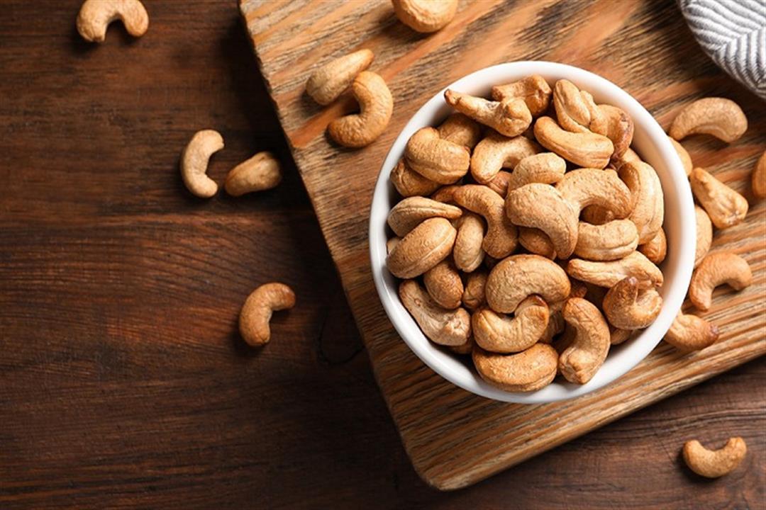 tasty-cashew-nuts-bowl-shutterstock_1265743156