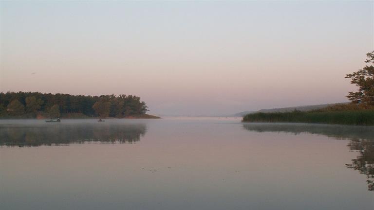 صورة البحيرة