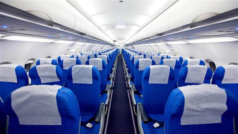 لماذا تكون مقاعد الطائرات باللون الأزرق