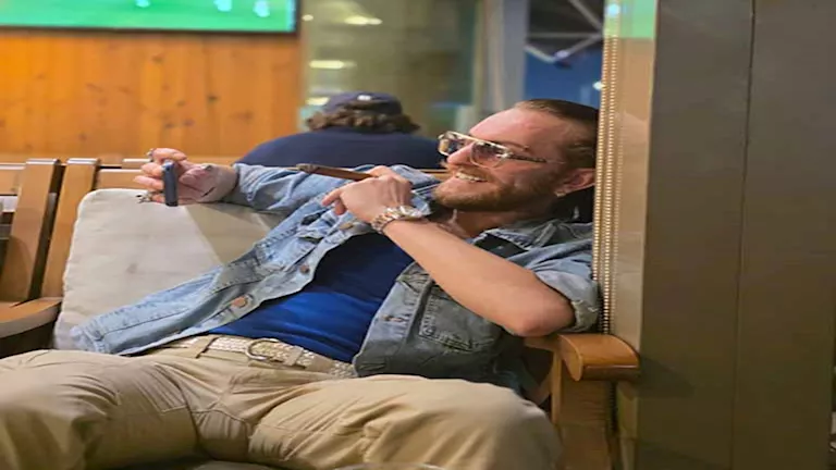 أويس مخللاتي