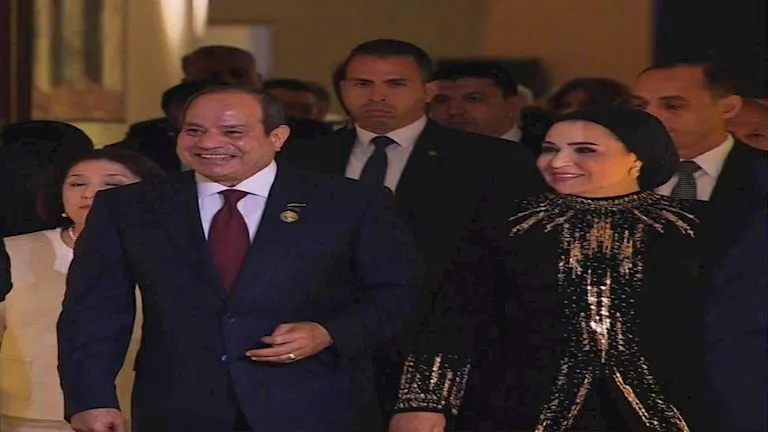 السيدة انتصار السيسي والرئيس عبد الفتاح السيسي 