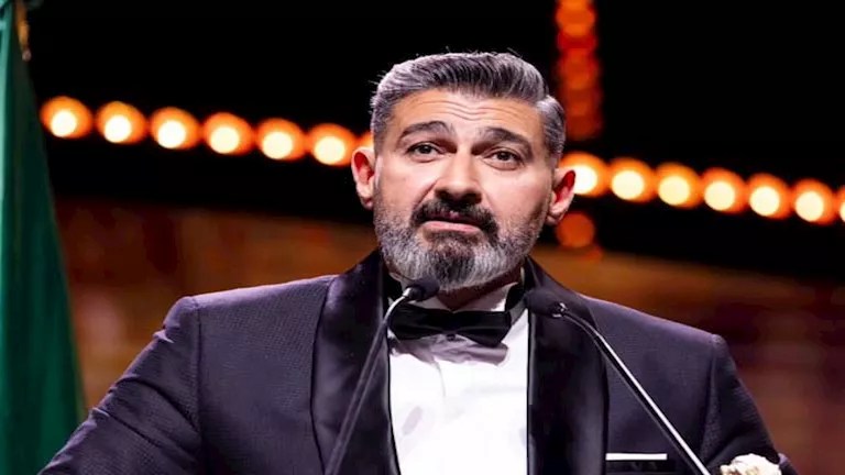 ياسر جلال من حفل ختام مهرجان وهران (3)_3