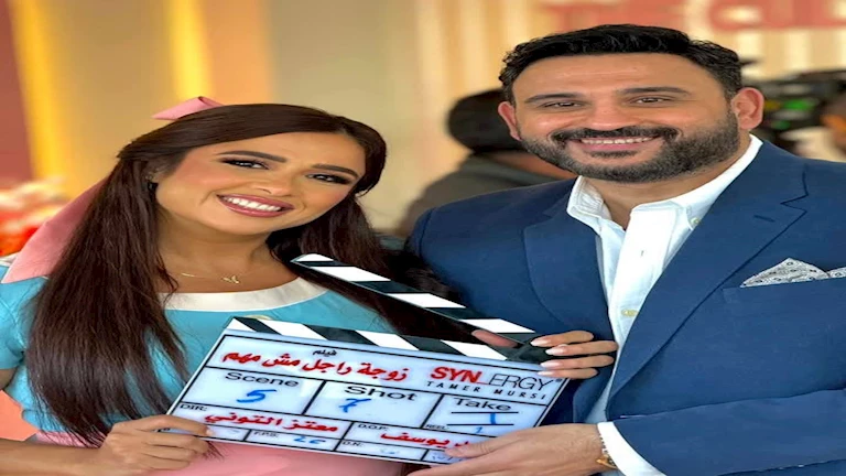 ياسمين عبدالعزيز وأكرم حسني (1)