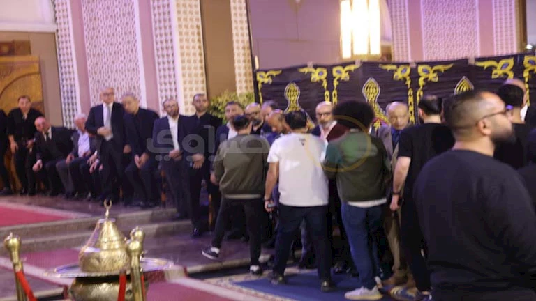 نجوم الفن والأصدقاء يقدمون واجب العزاء في وفاة وليد مصطفى 