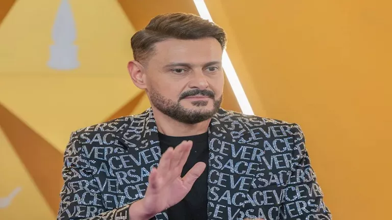 رامز جلال يهنئ ابنة شقيقه على تخرجها من الثانوية الألمانية_4