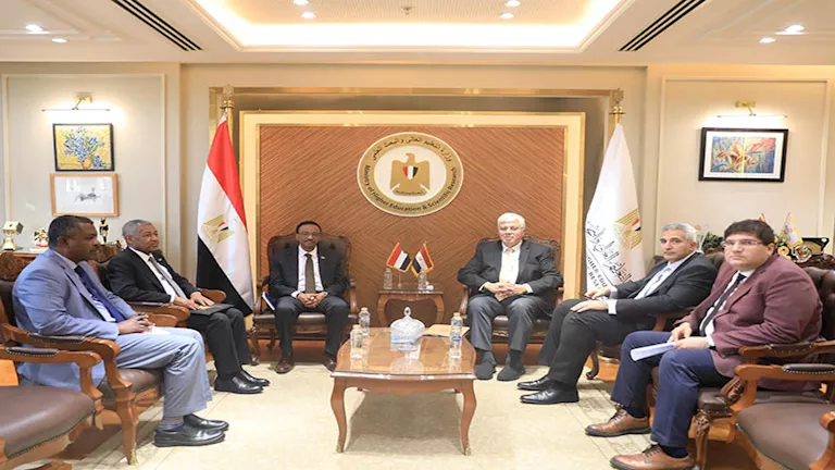 الدكتور أيمن عاشور يستقبل الدكتور أحمد مضوي موسى