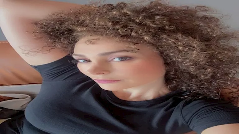 أمل حجازي (6)