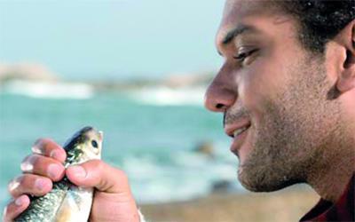 آسر ياسين في فيلم رسائل البحر