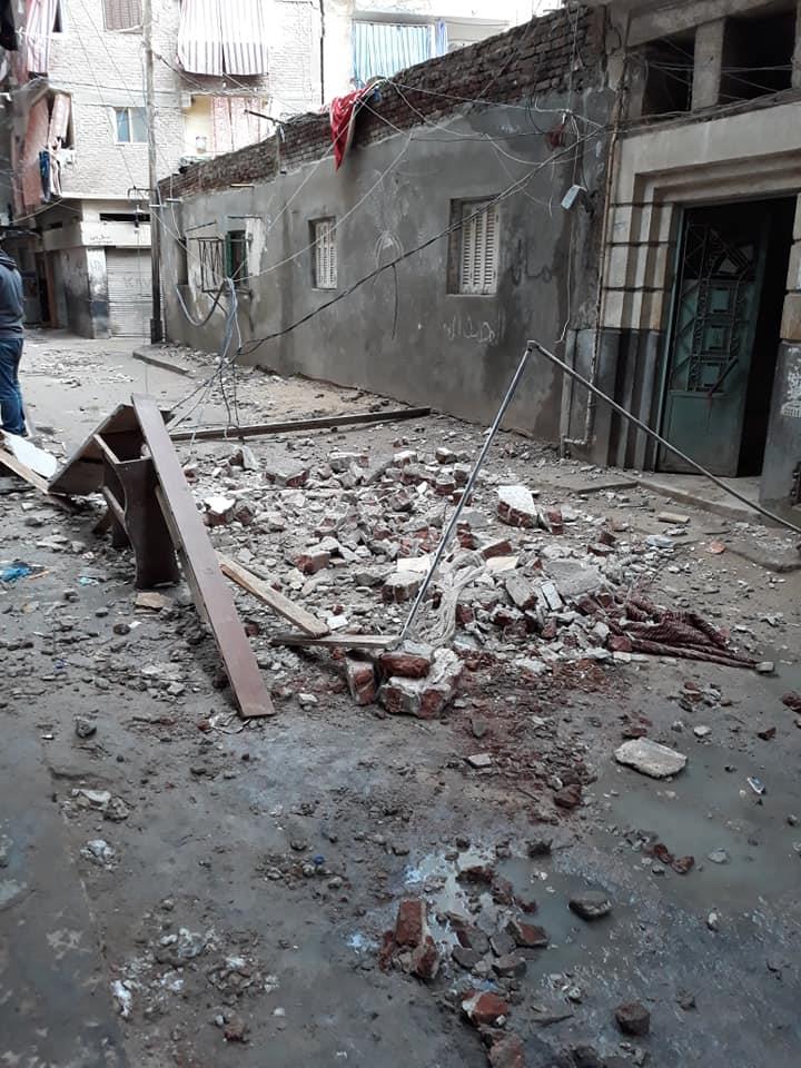 انهيار شرفة عقار بالإسكندرية (2)