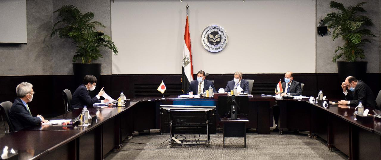 الرئيس التنفيذي لهيئة الاستثمار يستقبل رئيس مجلس الأعمال المصري الياباني (2)