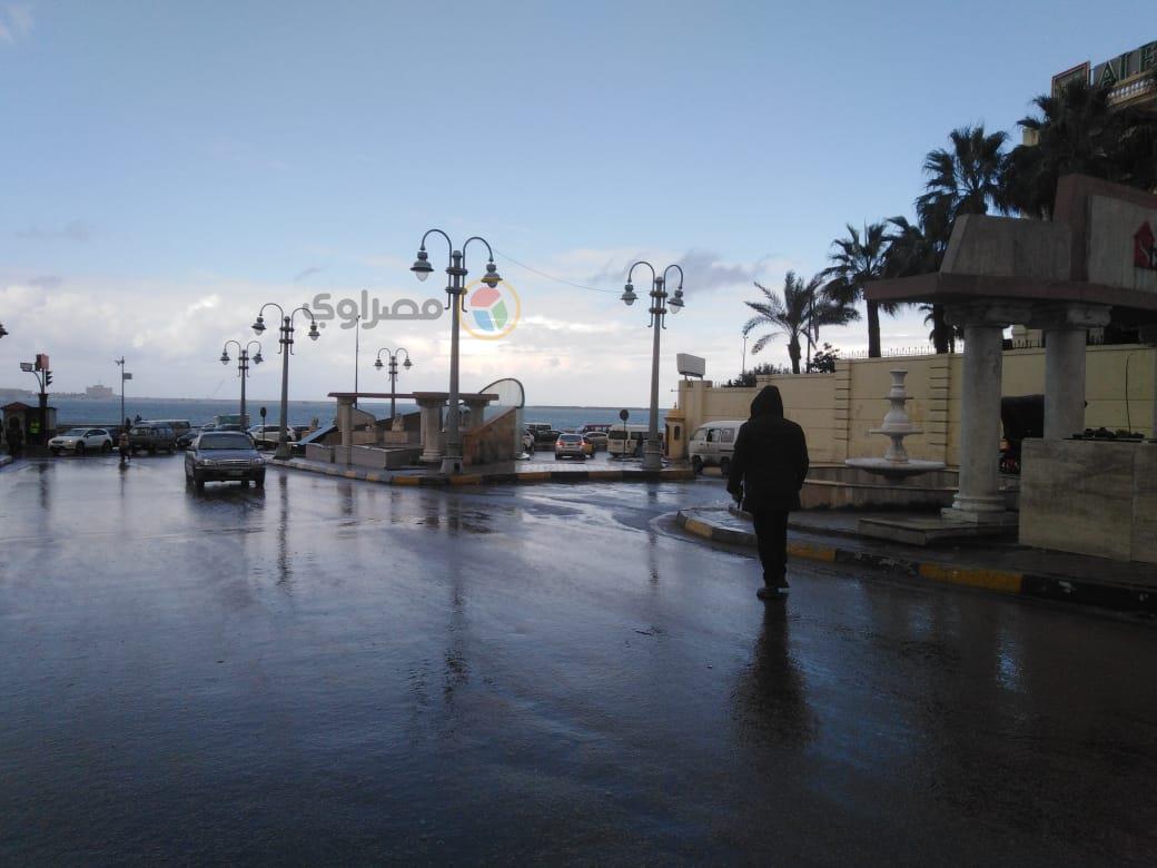 بعد استقرار نسبي للطقس سقوط أمطار غزيرة بالإسكندرية 