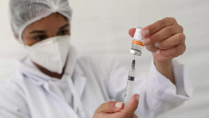 لا تزال اللقاحات فعالة إلى حد كبير في الوقاية من أخطر حالات المرض الناجمة عن الإصابة بفيروس كورونا