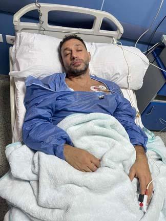 الإعلامي أحمد خيري داخل المستشفى