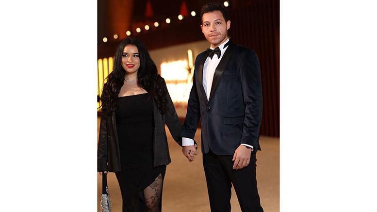 محمود حجازي وزوجته من حفل ختام مهرجان الجونة السينمائي