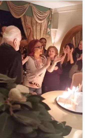 نبيلة عبيد تحتفل بعيد ميلادها