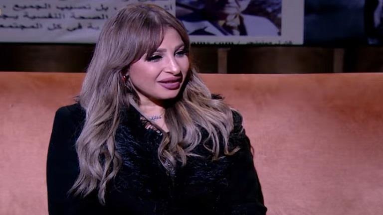 الفنانة منة جلال