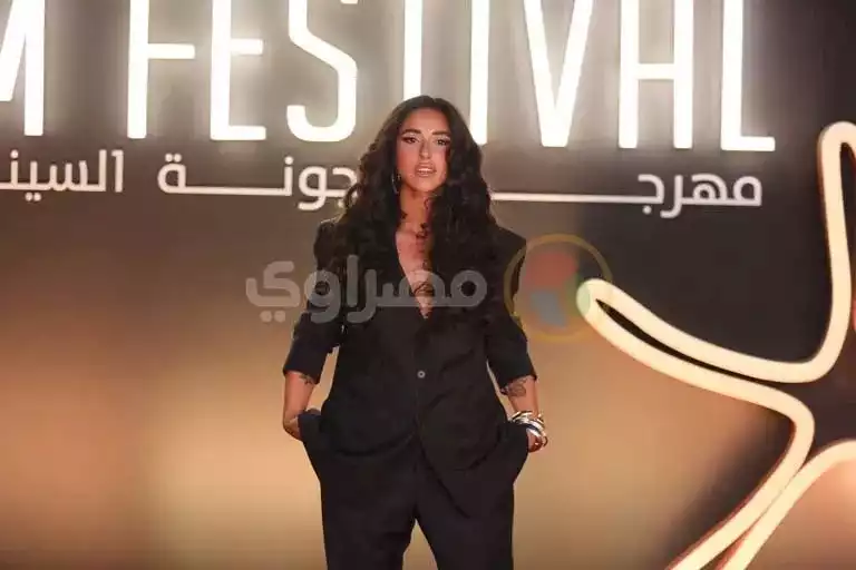 آية سماحة تكشف سبب ارتدائها بدلة رجالي في مهرجان الجونة السينمائي