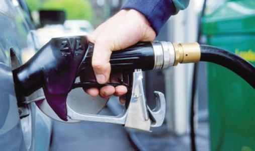 الحكومة تحسم الجدل بشأن زيادة أسعار جميع المنتجات البترولية