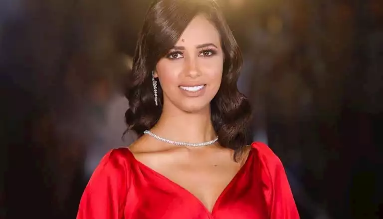 رنا سماحة في رسالة غامضة ربنا ينتقم من كل أب بيؤذي ابنه_6