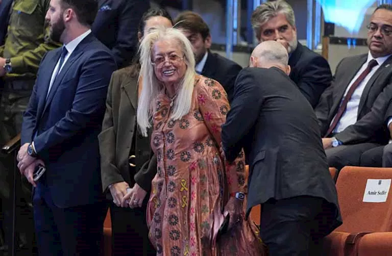 ميريام أديلسون