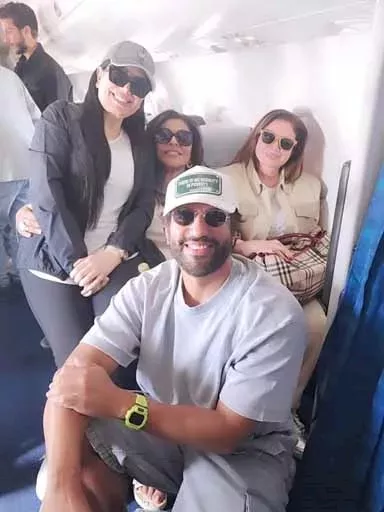 بينهم محمود حميدة وحسن الرداد.. عبير صبري توثّق لحظة توجه النجوم إلى الجونة_3