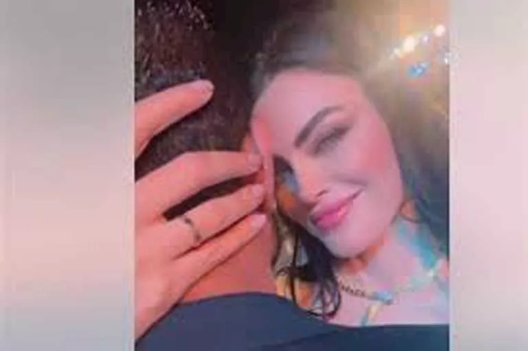 تستعد الفنانة دارين حداد لعقد قرانها اليوم السبت على شاب من خارج الوسط الفني__8