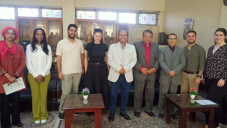 آداب حلوان تستقبل الطلاب الوافدين البلغاريين