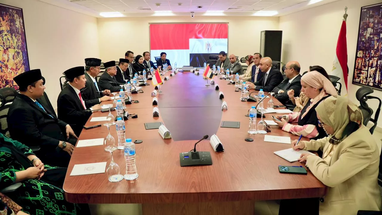 وزير التعليم يبحث مع نظيره الإندونيسي تعزيز التعاون وتبادل الخبرات  (2)