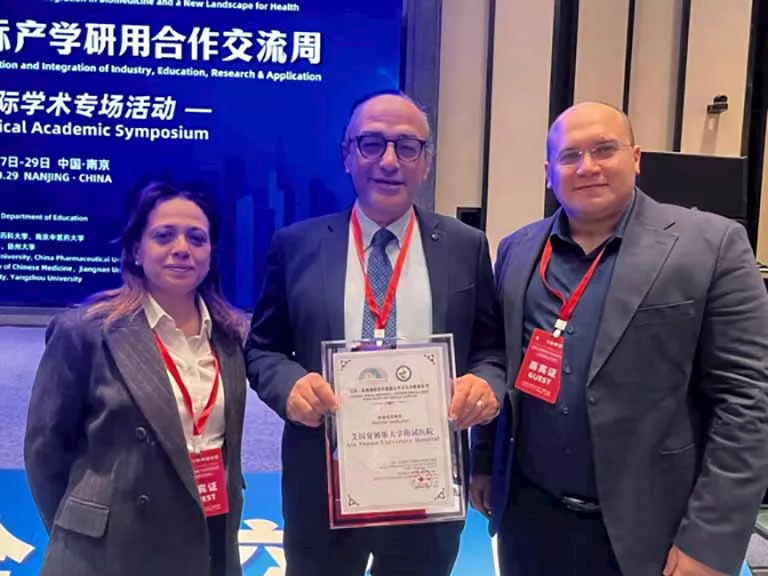 مستشفيات عين شمس تشارك في المنتدى الطبي الحيوي بجيانغسو بالصين 2025 (2)