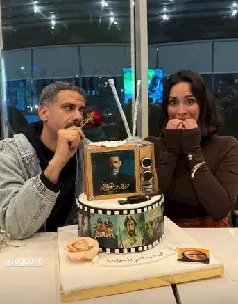 بصورة والدة شيماء جمال.. بسنت شوقي تحتفل بنجاح محمد فراج في ورد وشوكولاتة_3