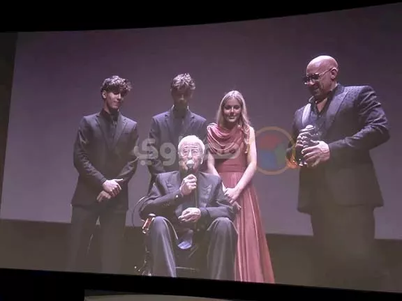 تكريم النجوم بافتتاح مهرجان البحر الأحمر_2