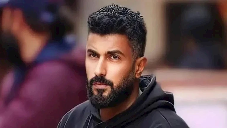 محمد سامي ينشر صورة لما تكون مي عمر مراتك يبقى ده فطارك