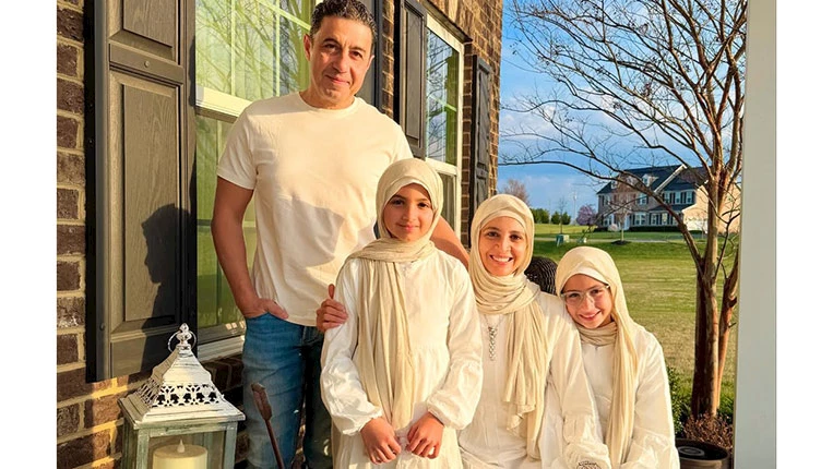 عائلة الفنانة حنان ترك