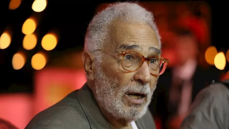 نجل عبدالرحمن أبو زهرة يكشف حقيقة تعرض والده لأزمة صحية وإصابته بـ الزهايمر_7