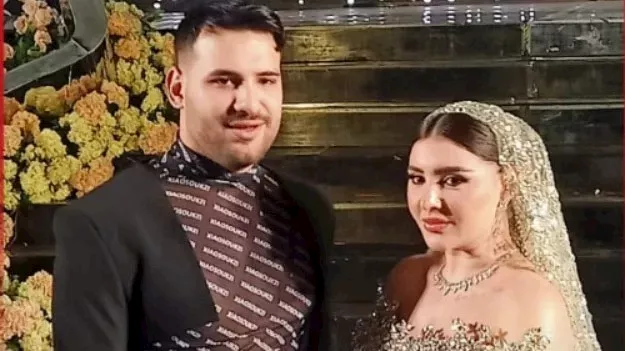 مسلم وعروسته