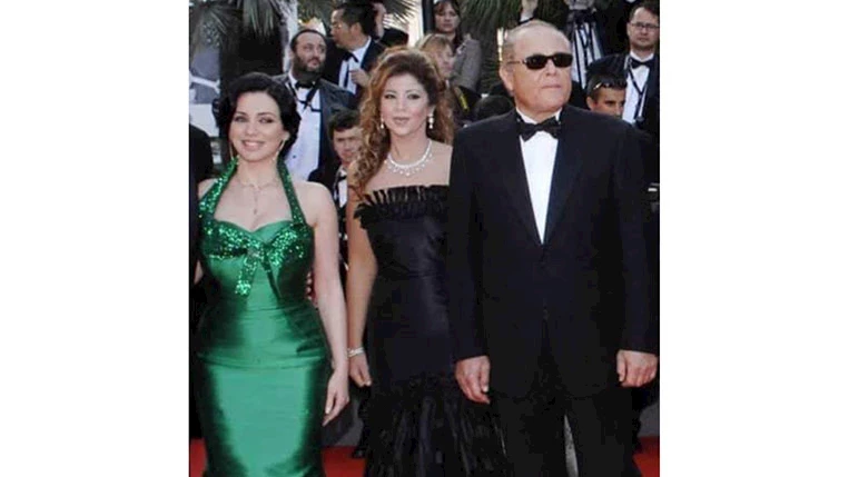 محمود عبدالعزيز وبوسي شلبي وسلاف فواخرجي