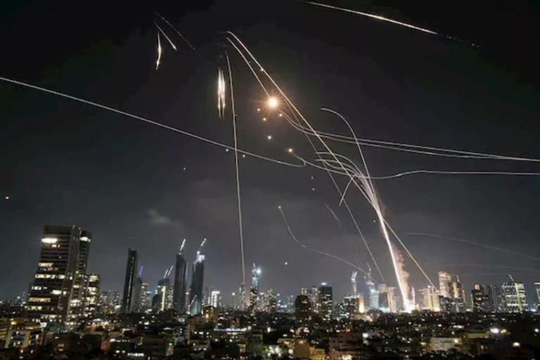 K7NBHLX4IJCZJLZXTKBZZZ7W7A_2_11zon