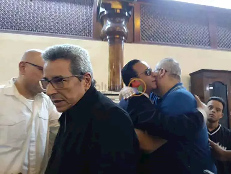 محمود سعد في جنازة والد تامر عبد المنعم_5