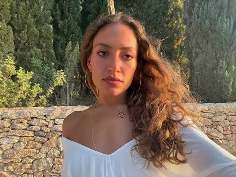 كنزي عمرو دياب (1)