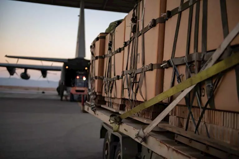 صورة 3 مساعدات