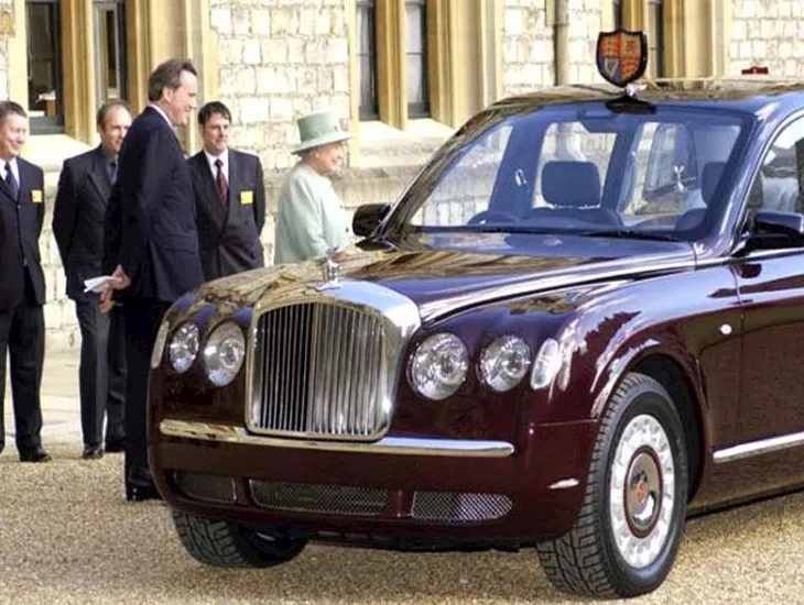 سيارة ملكة بريطانيا الراحلة