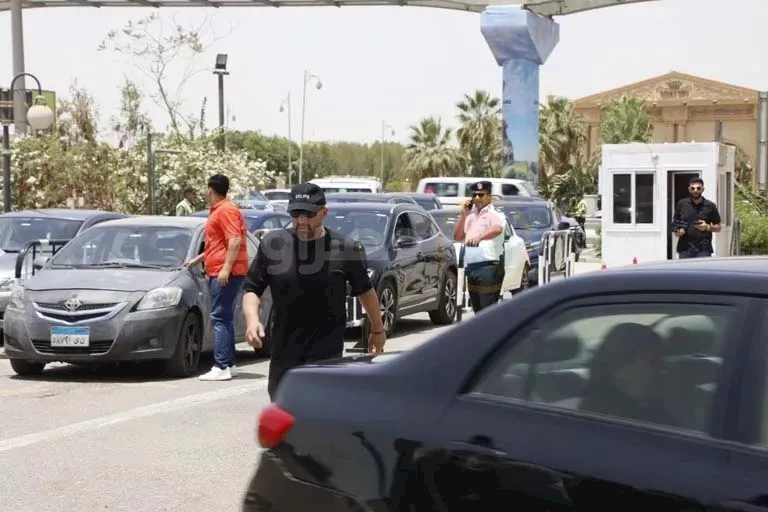 نجوم الفن في جنازة شقيق المخرج خالد جلال