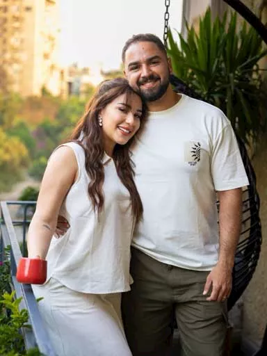 20 صورة رومانسية لـ أسما شريف منير وزوجها_2