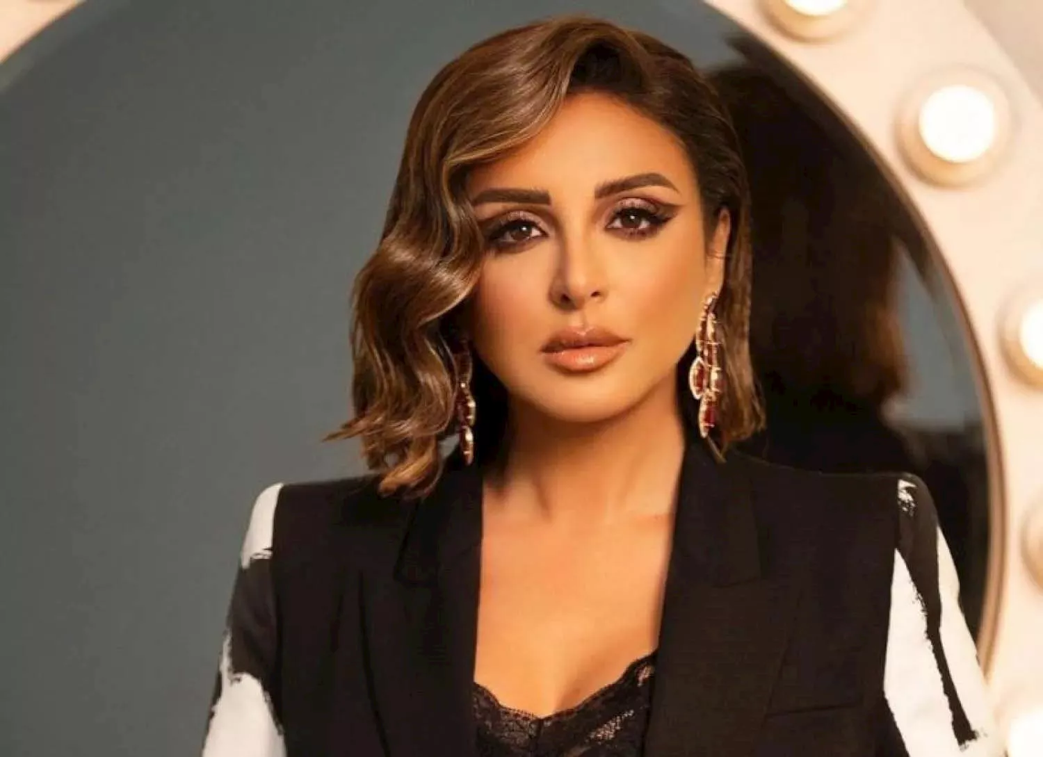 محمود سعد يحسم جدل امتناع أنغام عن تناول الطعام 1