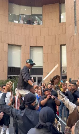 محمد رمضان بين جمهوره في بيروت