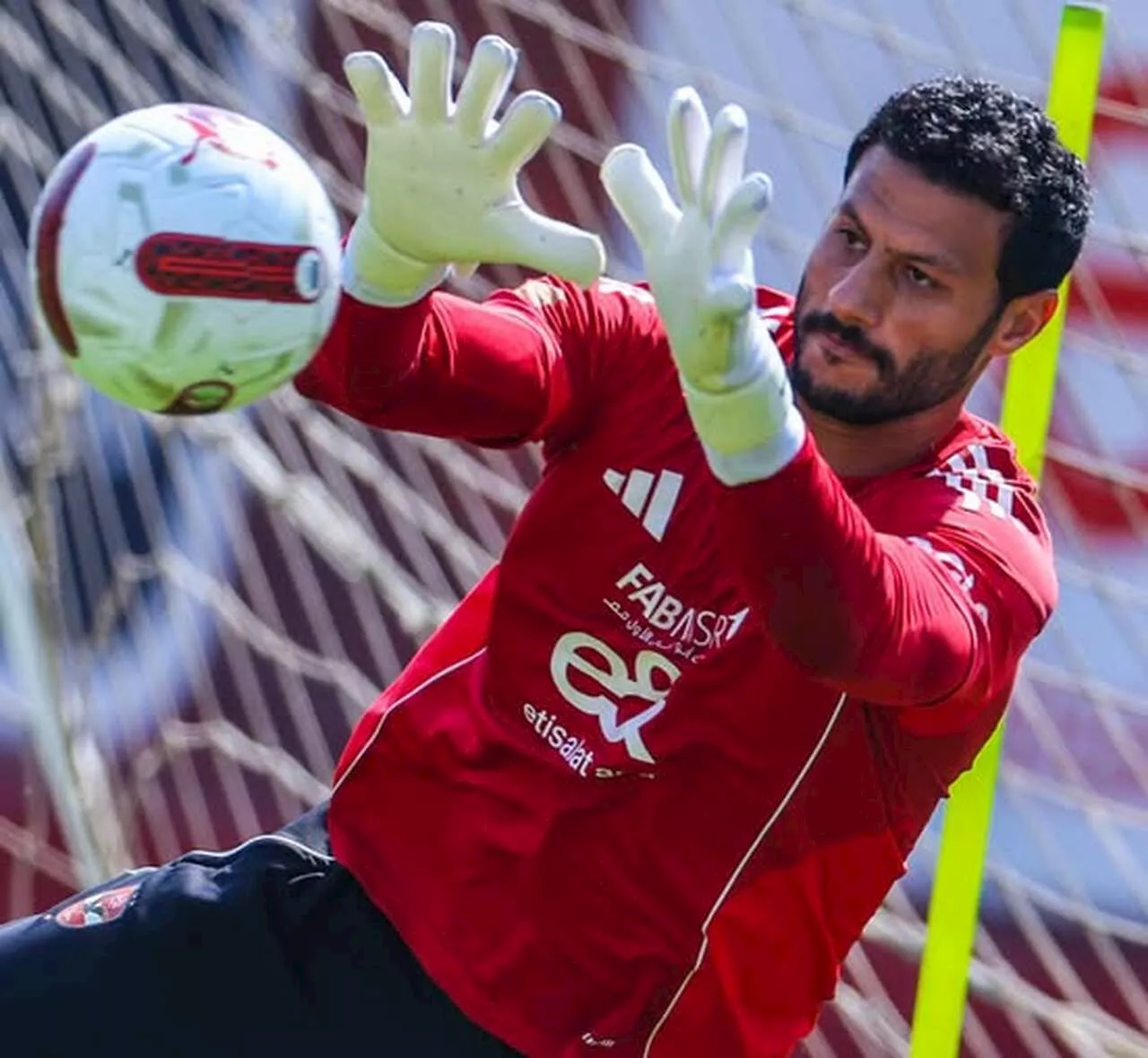 محمد الشناوي في مران الأهلي