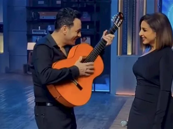 مصطفى قمر يدعم أنغام بسبب أزمتها الصحية