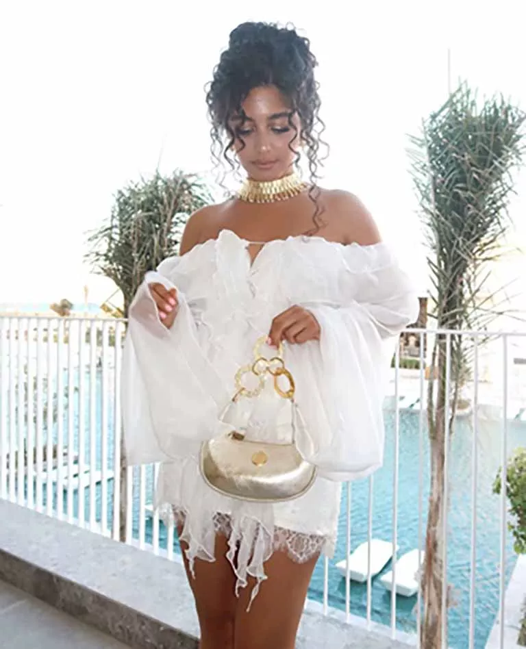 إطلالة ناعمة للفنانة مايان السيد